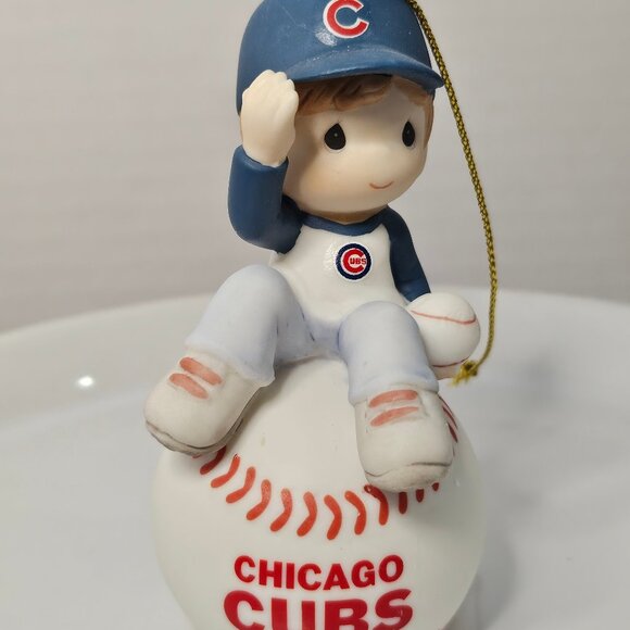 Vintage 2010 Chicago Cubs Baseball Precious Moments Porcelain Bisque Ornament - Picture 1 of 11
